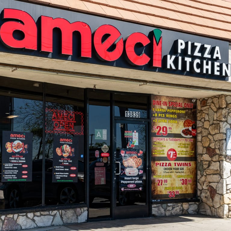 Welcome to Ameci Pizza & Pasta